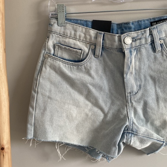 New Blank NYC Fulton Roll Up Shorts Sz 27 NWT - Picture 3 of 7